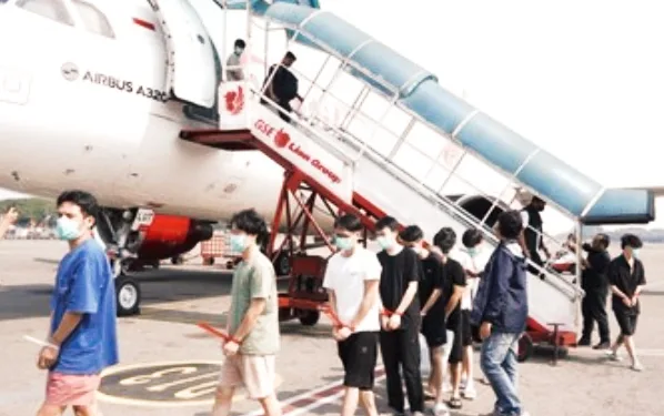 Indonesia Bans 92 Chinese Nationals for Life in Cybercrime Crackdown