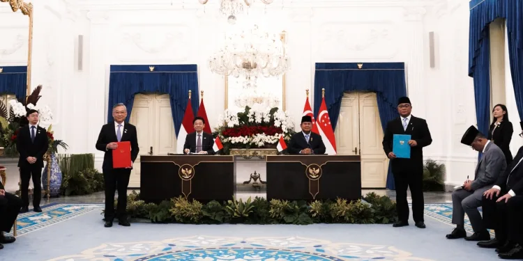 Indonesia, Singapore Sign Landmark Carbon Market Agreements Under Paris Agreement