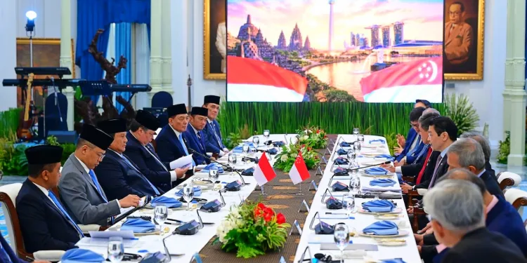 Indonesia, Singapore Close In on Landmark Green Power Export Deal 1 Indonesia, Singapore Close In on Landmark Green Power Export Deal