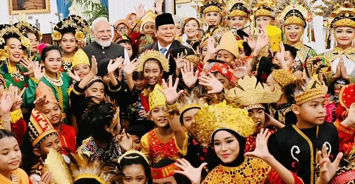 Prabowo Says Indonesia Can Learn from India’s Democratic Experience