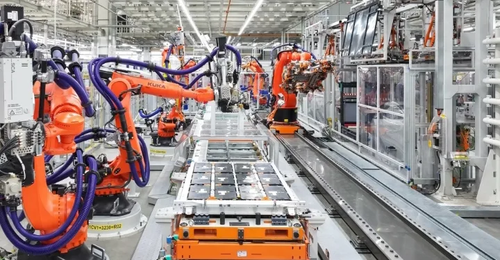Battery Race Redefines Global Economic Power